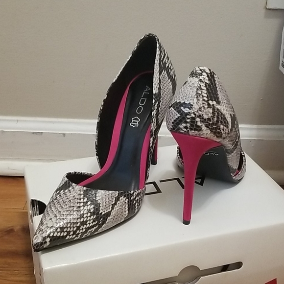 Shoes - Picture 3 of 3